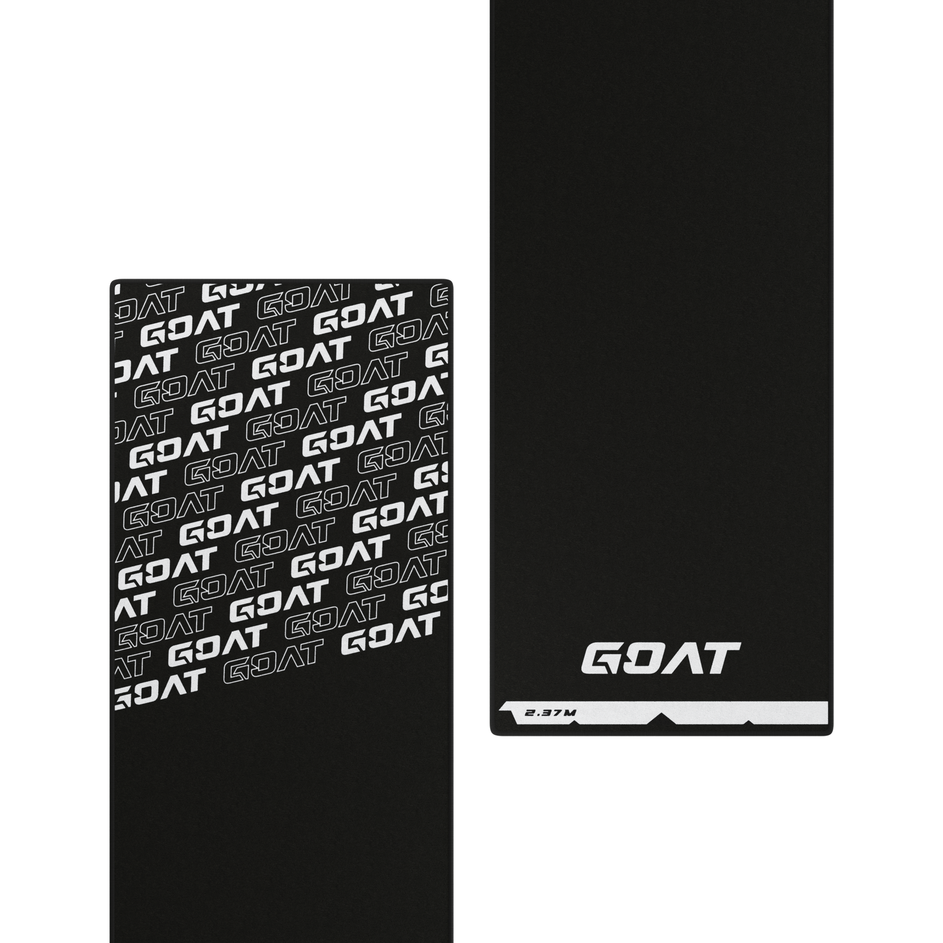GOAT Logo Dartmat Das Bild zeigt zwei schwarze Dartteppiche mit dem weißen Aufdruck "GOAT". Einer der Teppiche ist mit mehreren "GOAT"-Logos bedeckt, während der andere unten ein einzelnes Logo und eine Entfernungsmarkierung hat.