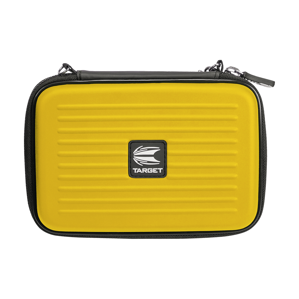 125857_Target_Takoma_XL_Dartwallet_Gelb_1 Das Bild zeigt ein gelbes Dart-Etui mit dem Namen "Target Takoma XL Dartwallet". In der Mitte befindet sich ein schwarzes Logo mit weißem Schriftzug und Motiv.