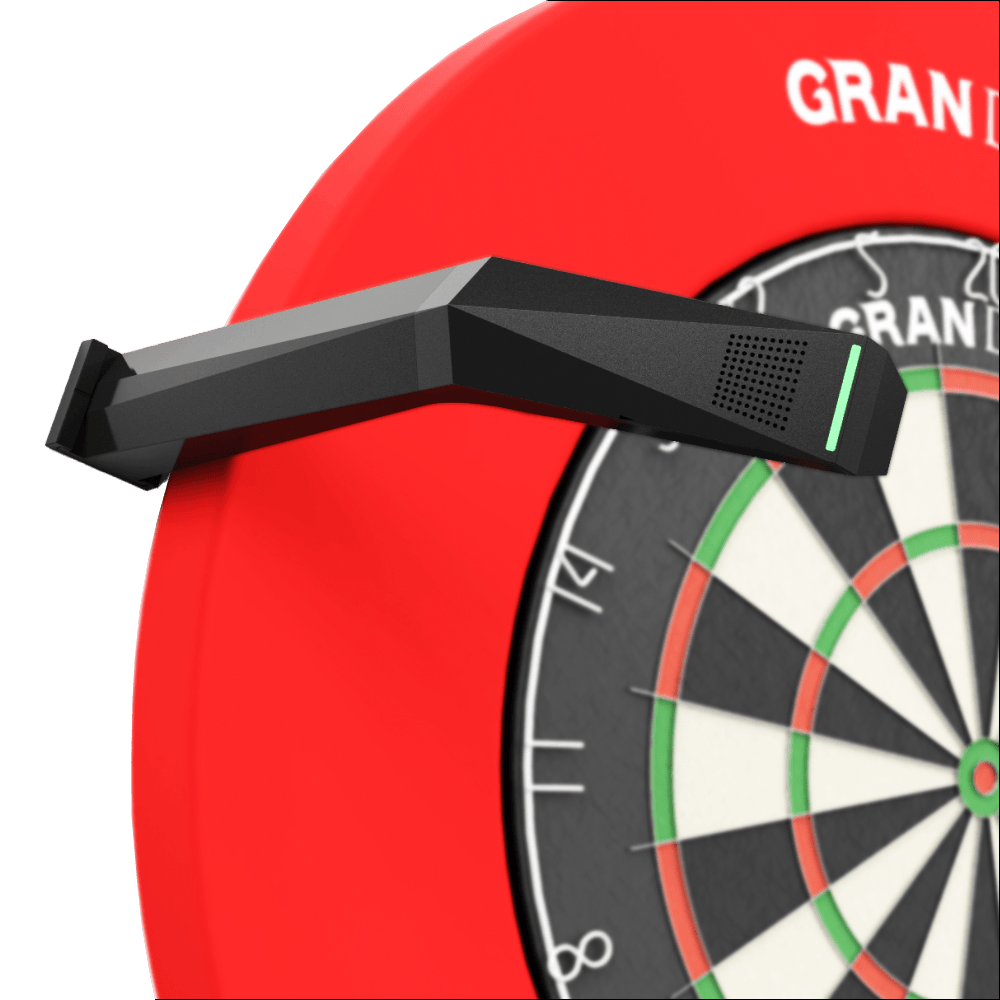 GranDarts Gran Eye GEN2 Steeldart automatisch scoresysteem Das Bild zeigt das GranDarts GranEye Steeldart Auto-Scoring-System, das über einem Dartboard installiert ist. Das schwarze Gerät erkennt automatisch die Treffer auf der Dartscheibe und wertet sie aus.