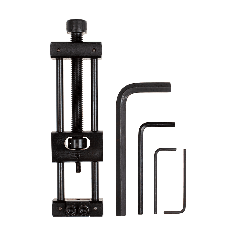 Designa Dart Repointer Black Pro Edition - Tipwisselaar Zu sehen ist der Designa Dart Repointer Black Pro Edition - Spitzenwechsler. Das Gerät ermöglicht das Austauschen von Spitzen an Darts.