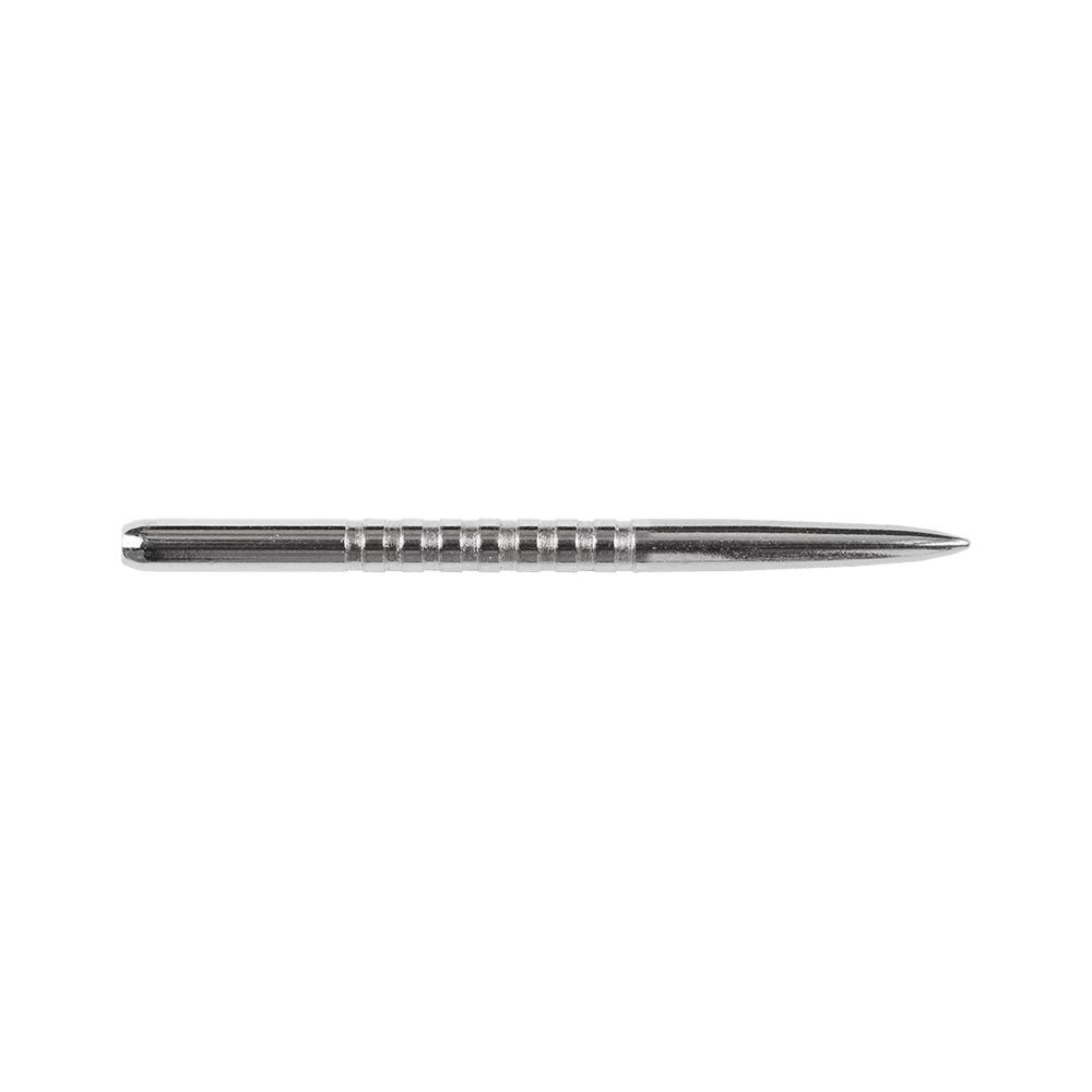 57782_Bulls_GP3_Steeldartspitzen_Silber_38mm_2 Das Bild zeigt eine silberne Steeldartspitze des Modells "Bulls GP3". Die Spitze ist schmal und hat mehrere feine Rillen zur besseren Griffigkeit.