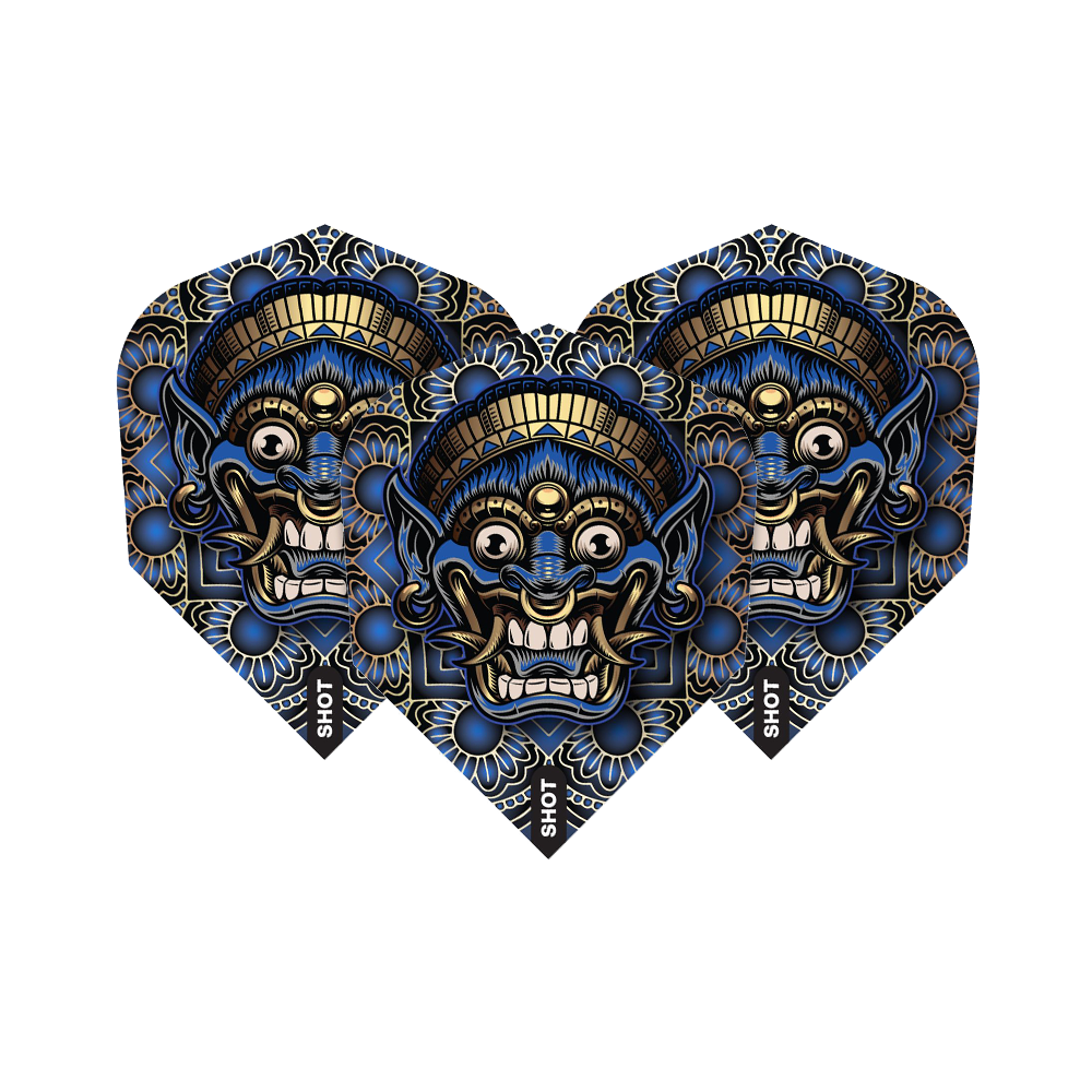 Shot Tribal Weapon Java No6 Vluchten Das Bild zeigt drei Dartflights mit einem auffälligen, tribal-inspirierten Maskendesign in Blau, Schwarz und Gold. Auf jedem Flight steht am Rand das Wort „SHOT“.