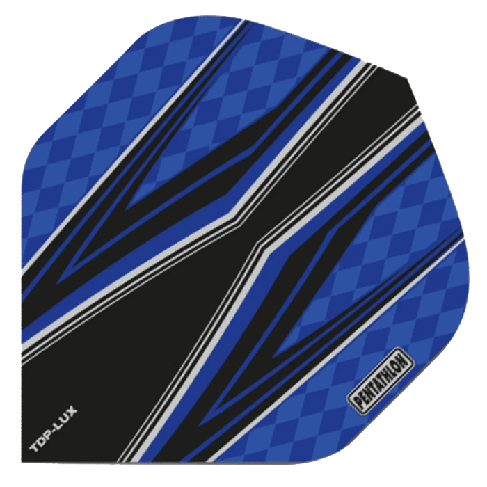 P226 Das Bild zeigt ein Dart Flight mit dem Namen "Pentathlon Dark Blue Flights P226". Das Design ist überwiegend dunkelblau mit schwarzen und silbernen Mustern.