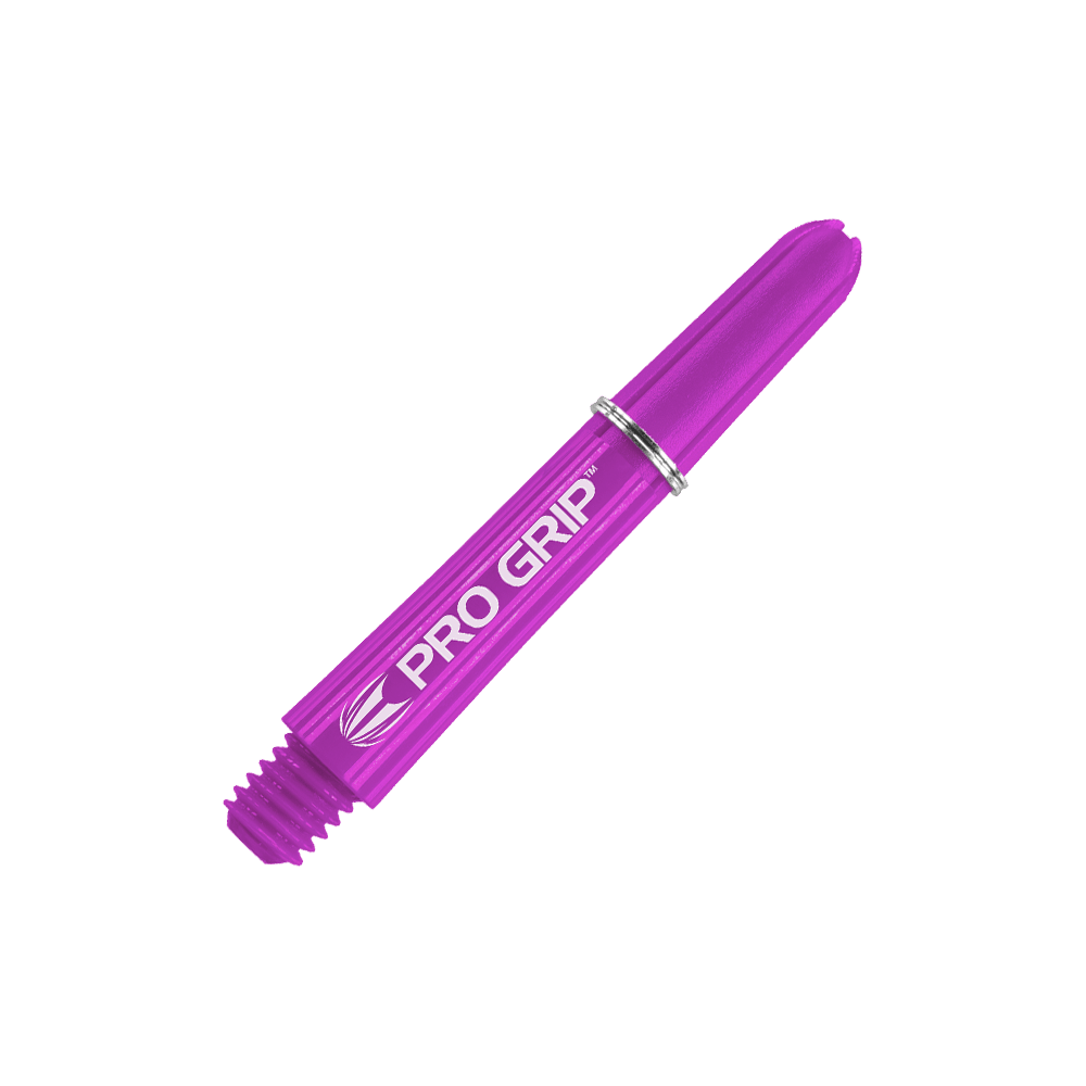 Target Pro Grip Shafts - 3 sets - Paars Dies ist ein lila Dart-Schaft mit der Aufschrift "PRO GRIP". Er hat eine Länge von 34 mm und einen silbernen Ring.
