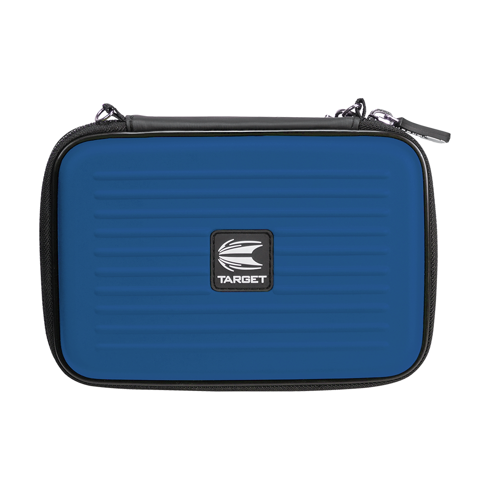 125829_Target_Takoma_XL_Dartwallet_Blau_1 Das Bild zeigt das Produkt "Target Takoma XL Dartwallet" in Blau mit schwarzem Rand. In der Mitte des Etuis befindet sich das Target-Logo.