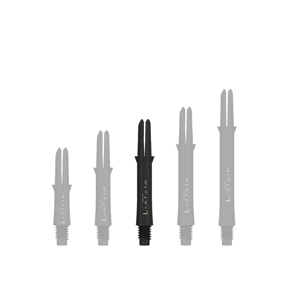 L-Style carbon schachten Das Bild zeigt fünf schwarze Dartschäfte aus Carbon in verschiedenen Längen. Sie sind jeweils mit dem Schriftzug „L-style“ versehen und stehen nebeneinander aufgereiht.