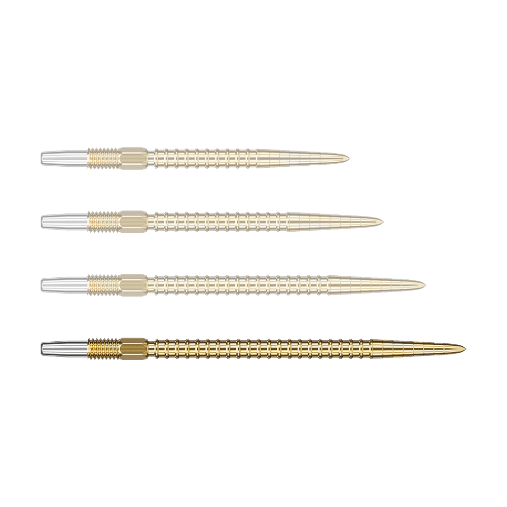 Auf dem Bild sind vier goldfarbene Dartspitzen nebeneinander zu sehen. Die Spitzen haben ein geriffeltes Muster und silberne Enden.