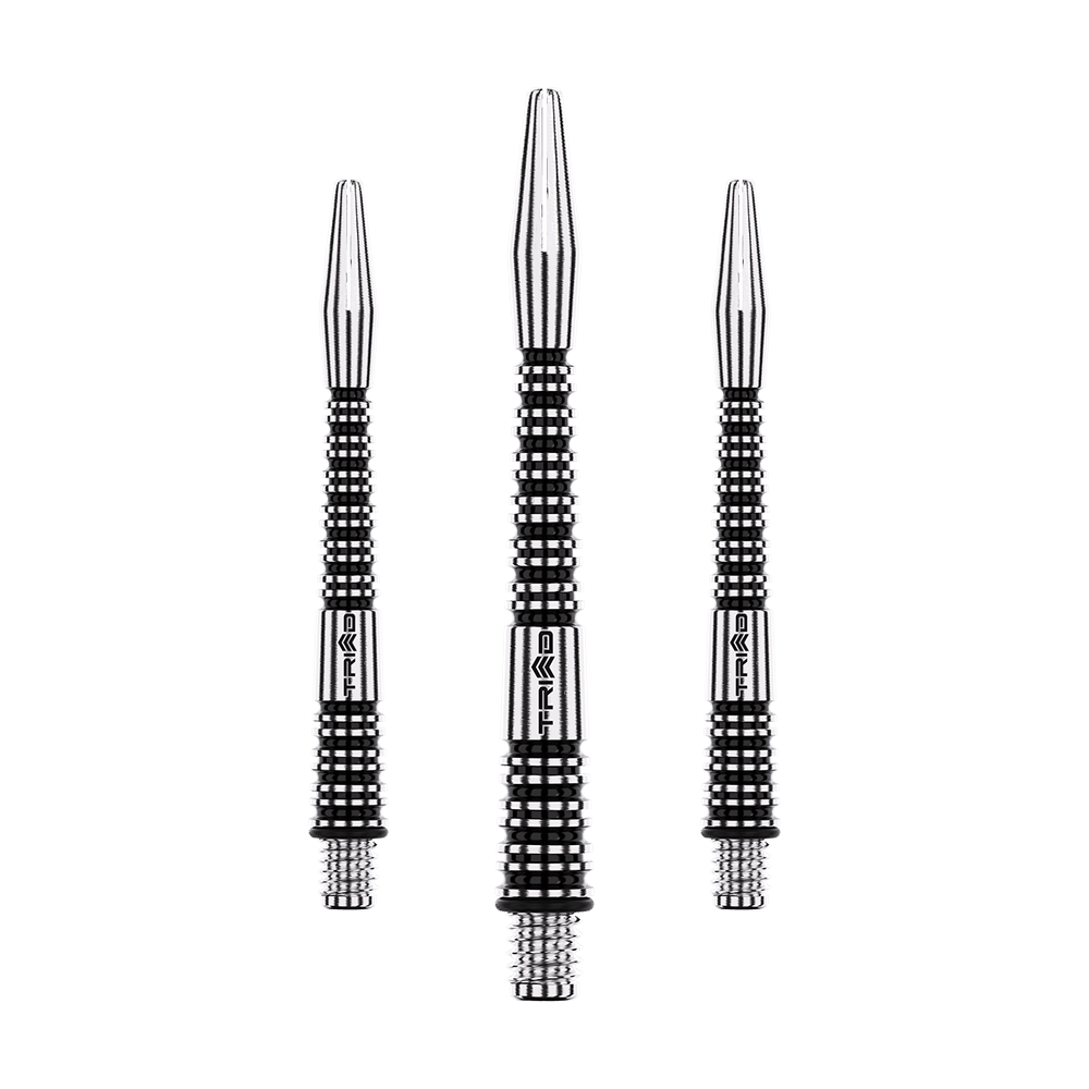 Das Bild zeigt drei schwarze Aluminium-Dartschäfte der Marke Winmau. Die Schäfte haben ein gerilltes Design und sind in unterschiedlichen Längen angeordnet.