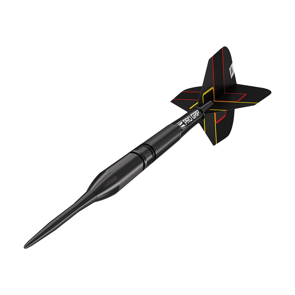 190227_Target_Gabriel_Clemens_Black_Edition_Steeldarts_4 Dies ist ein schwarzer Steeldart mit schmalen Rillen am Barrel und einer matten Spitze. Die Flights sind schwarz mit roten und gelben Linien verziert.