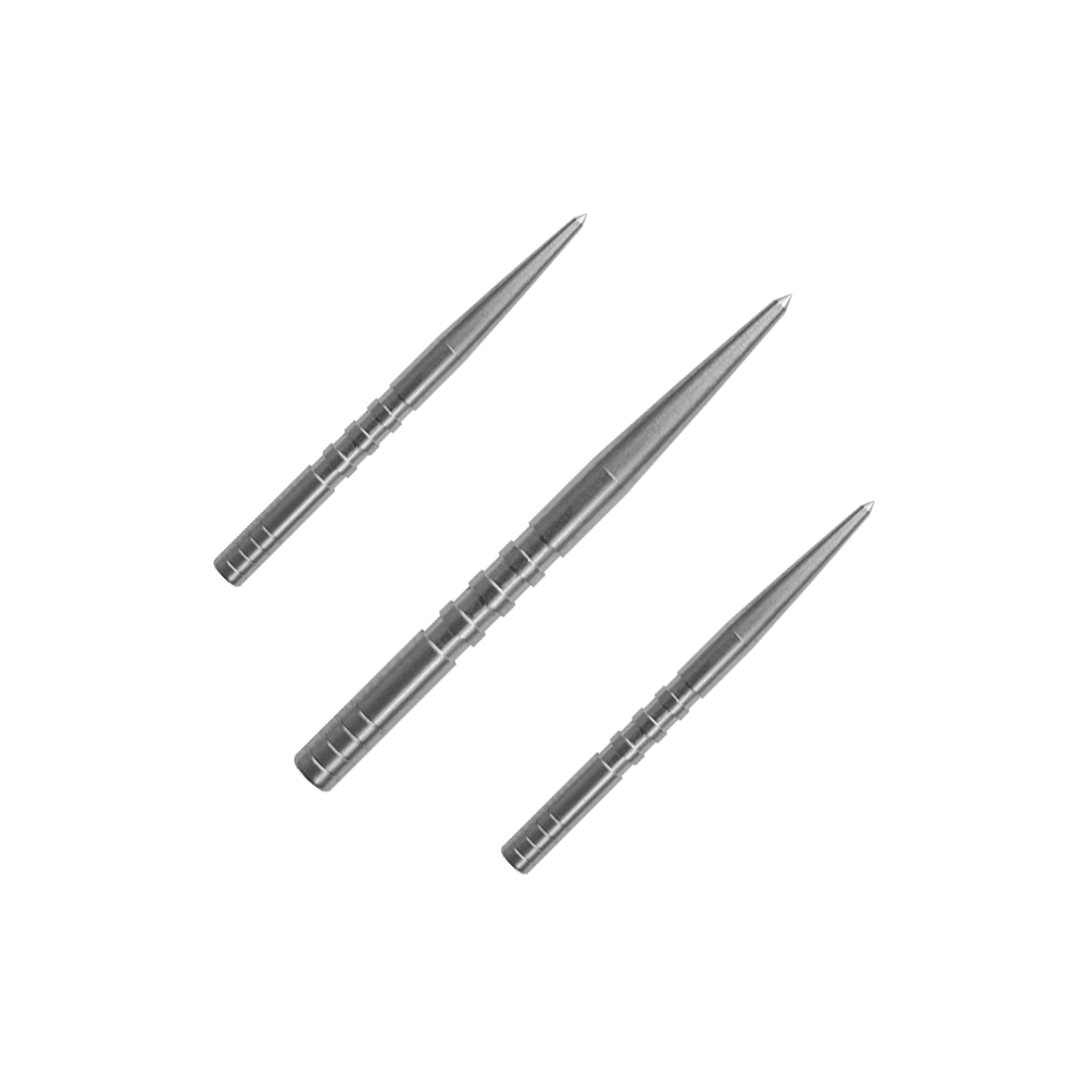 Condor snavelpunt met afgesneden pijlpunten Das Bild zeigt drei silberne Dartspitzen, die nebeneinander angeordnet sind. Sie sind aus Metall und haben eine schlanke, spitz zulaufende Form.
