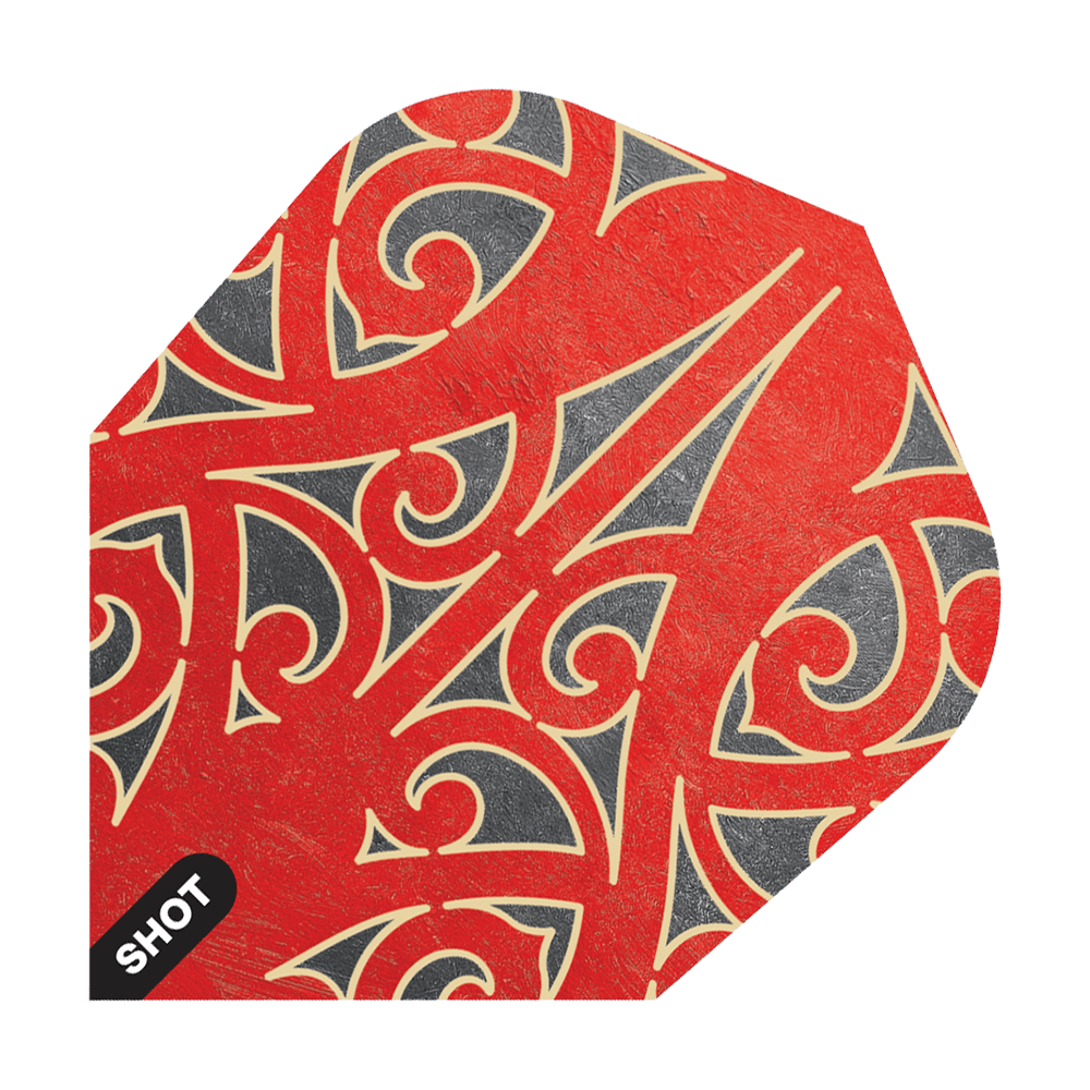 Shot Warrior Taiaha No6 Vluchten Das Bild zeigt das Produkt "Shot Warrior Taiaha No6 Flights". Die Dartflights haben ein auffälliges rotes und schwarzes Muster mit traditionellen geschwungenen Linien.