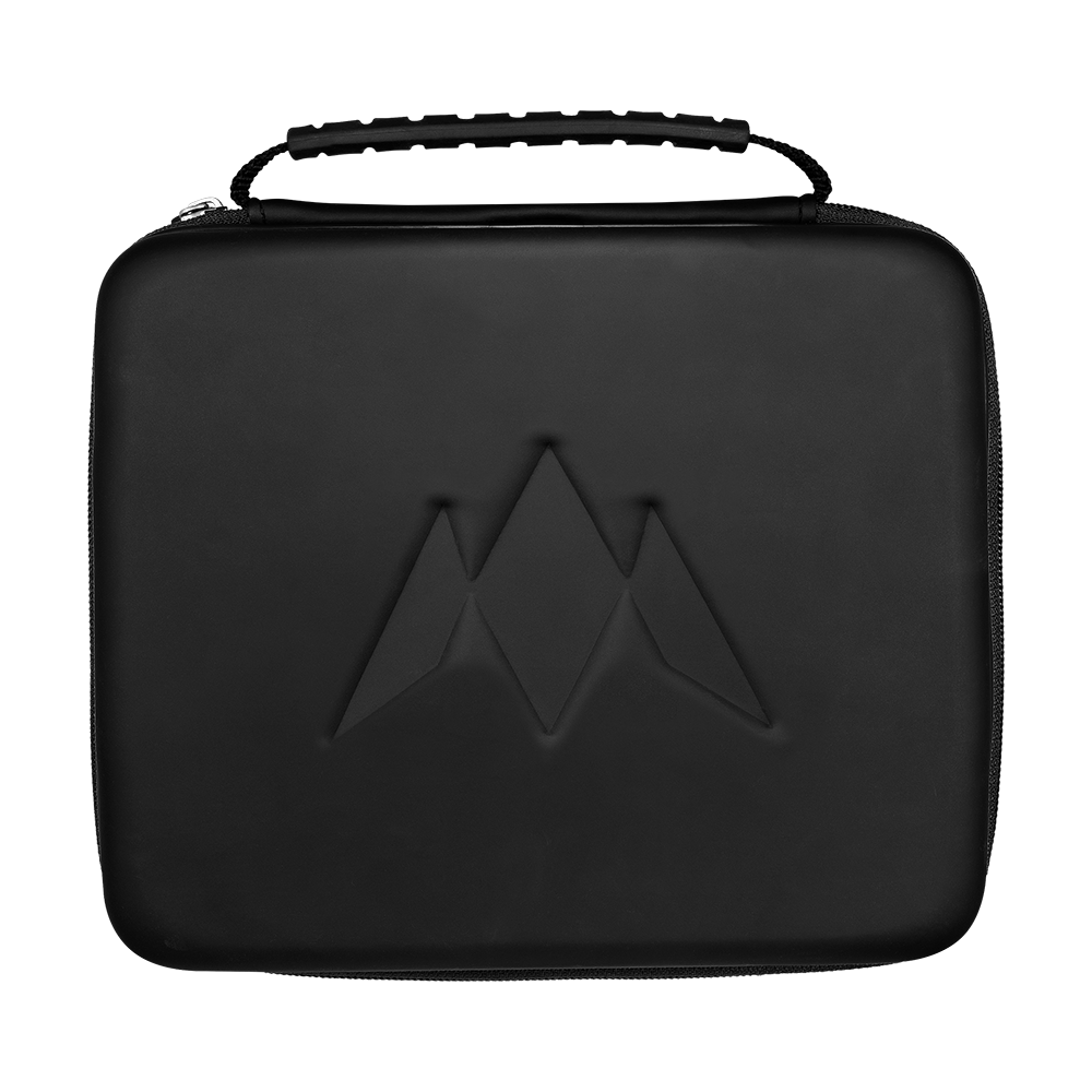 Mission Luxor Dart-portemonnee Eine Nahaufnahme eines schwarzen Dart-Wallets ist abgebildet. Das Wallet bietet Platz für Darts und Zubehör.