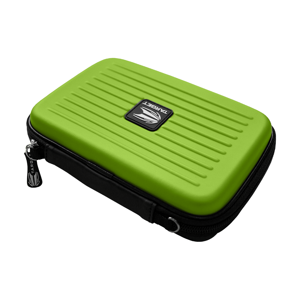 125858_Target_Takoma_XL_Dartwallet_Gr-n_2 Das Bild zeigt das Produkt "Target Takoma XL Dartwallet" in Grün. Es handelt sich um ein stabiles Etui mit Reißverschluss zur Aufbewahrung von Darts und Zubehör.