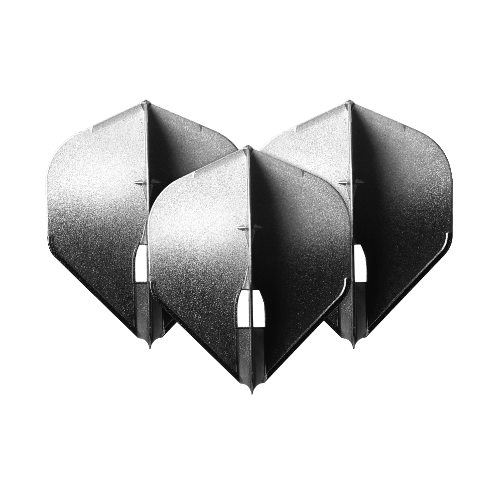 L-Style Two Tone L1PRO-vluchten Auf dem Bild sind drei silberfarbene Dart-Flights in Pfeilform zu sehen. Die Flights stehen dicht nebeneinander und haben einen metallischen Glanz.
