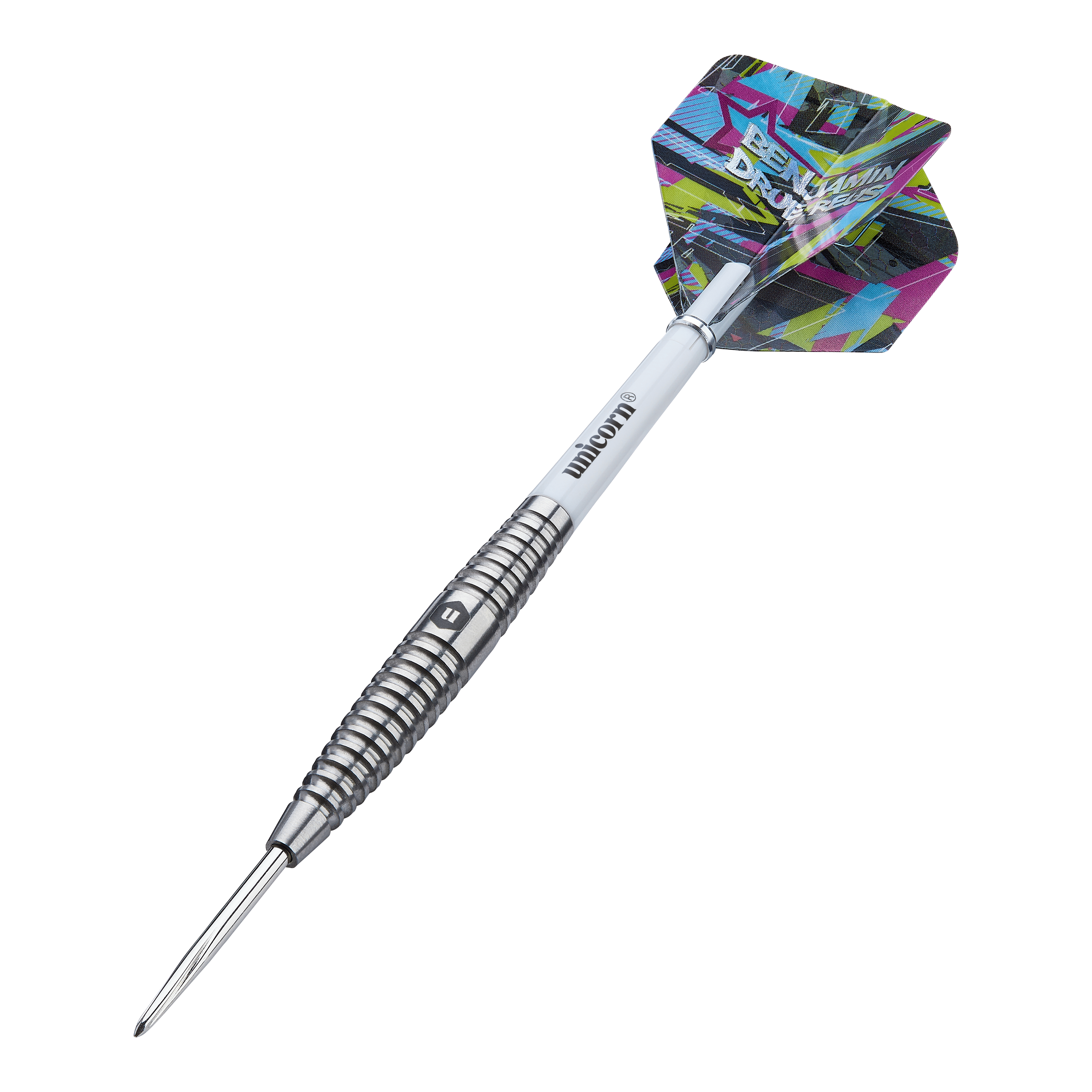 Unicorn Contender Benjamin Drue Reus Steeldarts - 24g Dies ist ein Steeldart der Marke Unicorn Contender Benjamin Drue Reus mit einem Gewicht von 24g. Der Dart hat eine silberne Spitze, einen weißen Schaft und bunte Flights.
