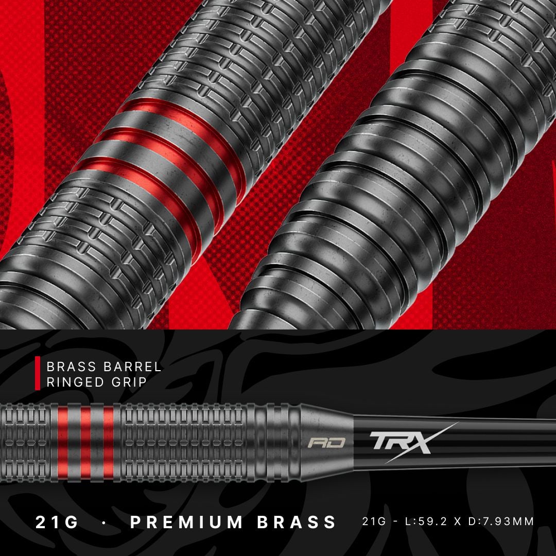 Zu sehen sind die Red Dragon Jonny Clayton Core Brass Steeldarts - 21g. Die Darts sind aus Messing und haben ein schlankes Design.