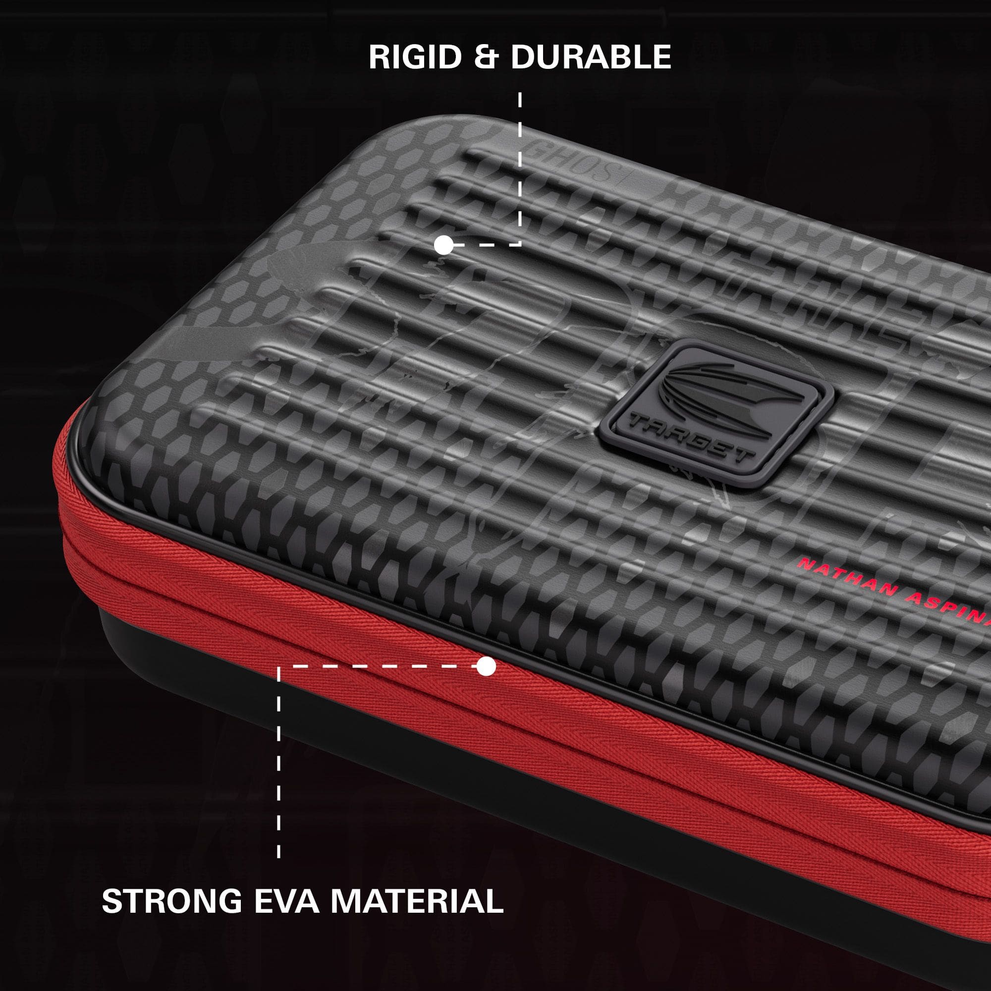 Takoma XL Ghost Series Nathan Aspinall darthoes Takoma XL Ghost Series Nathan Aspinall Dartcase wird hier aus einer anderen Perspektive gezeigt. Das Etui bietet sicheren Stauraum für Dartzubehör.
