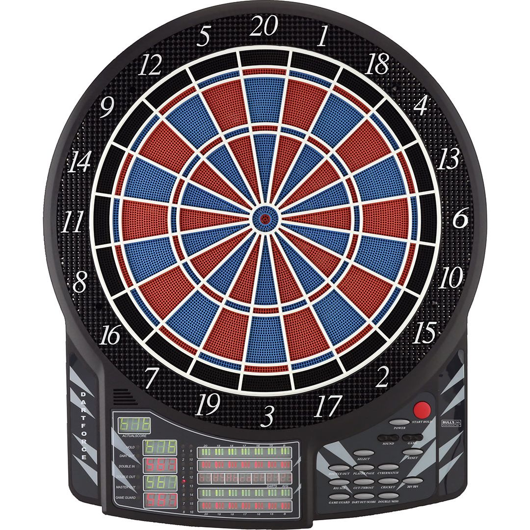 67994_p1 Das Bild zeigt das Bulls Dartforce RB Elektronik Dartboard mit einem digitalen Anzeigefeld. Das Dartboard ist in den Farben Rot, Blau, Schwarz und Weiß gestaltet.