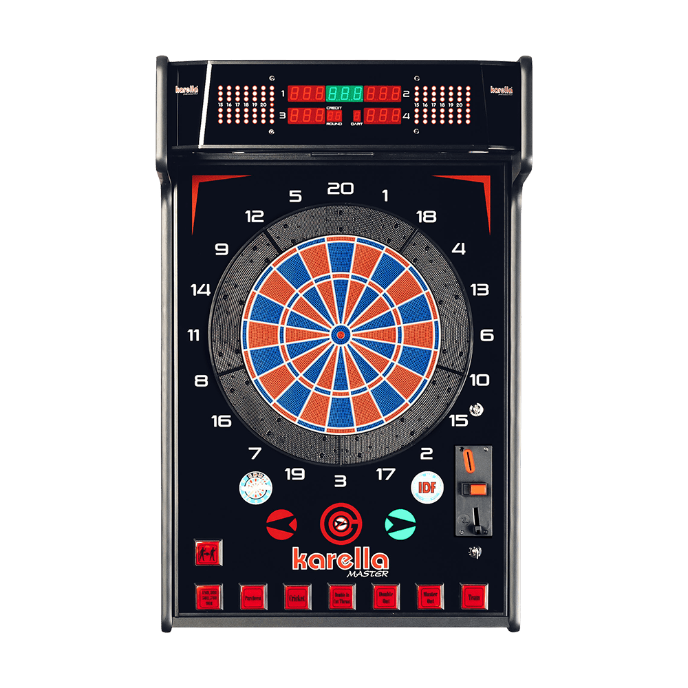 Karella_E-Master_Dartautomat_Wandmontage_Mit_M-nzeinwurf_1 Das Bild zeigt den Karella E-MASTER Dartautomaten mit Münzeinwurf. Das Gerät hat eine elektronische Anzeige und ist für das Spielen von Darts geeignet.