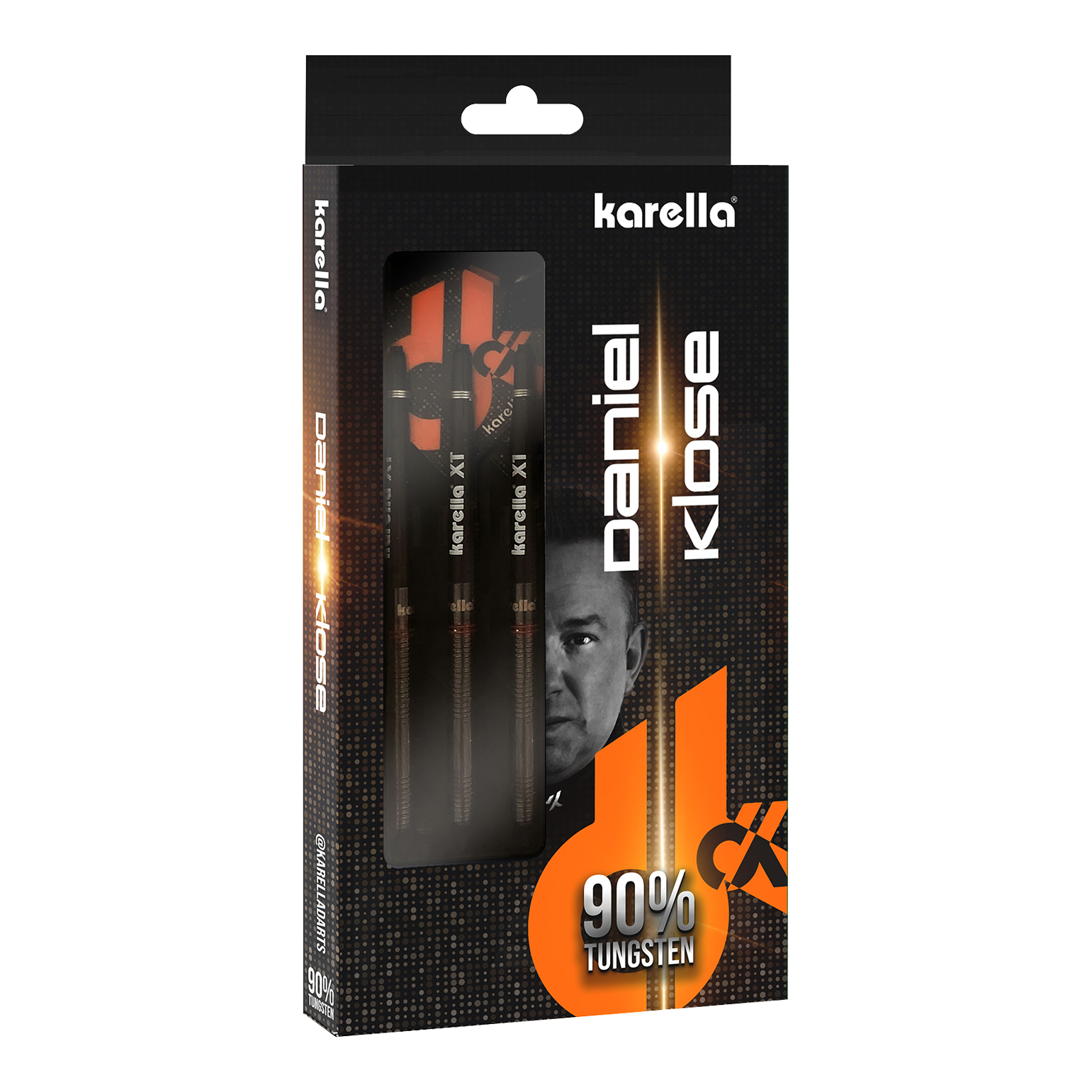 Karella Daniel Klose zachte pijltjes Auf dem Bild ist die Verpackung der „Karella Daniel Klose Softdarts“ zu sehen. Die Darts bestehen zu 90 % aus Tungsten und werden in einer schwarzen, auffällig gestalteten Box präsentiert.