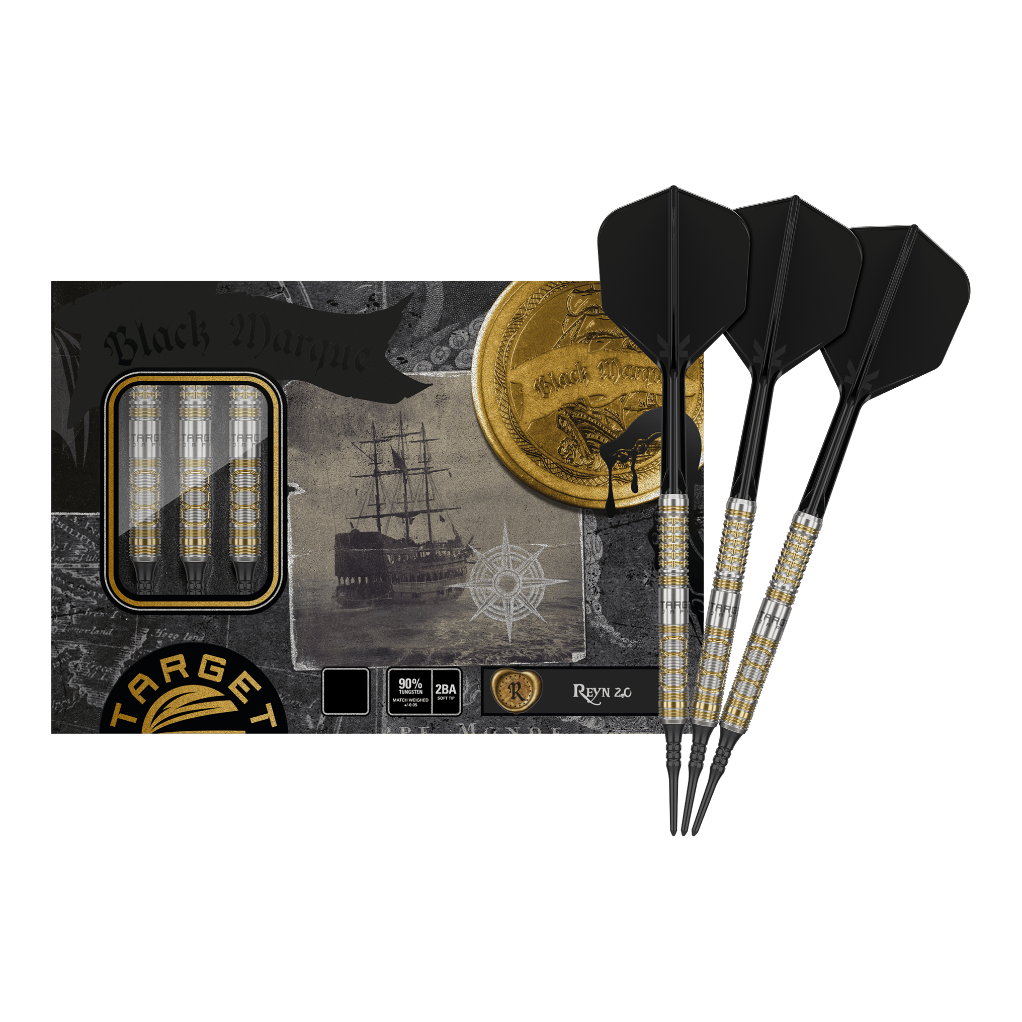 Target Japan Black Marque Reyn GEN2 Soft Darts - 17,5 g Das Bild zeigt das Produkt "Target Japan Black Marque Reyn GEN2 Softdarts - 17,5g" mit drei eleganten, schwarz-goldenen Softdarts vor der Verpackung. Auf der Verpackung ist zudem ein Schiff sowie eine goldene Münze abgebildet.