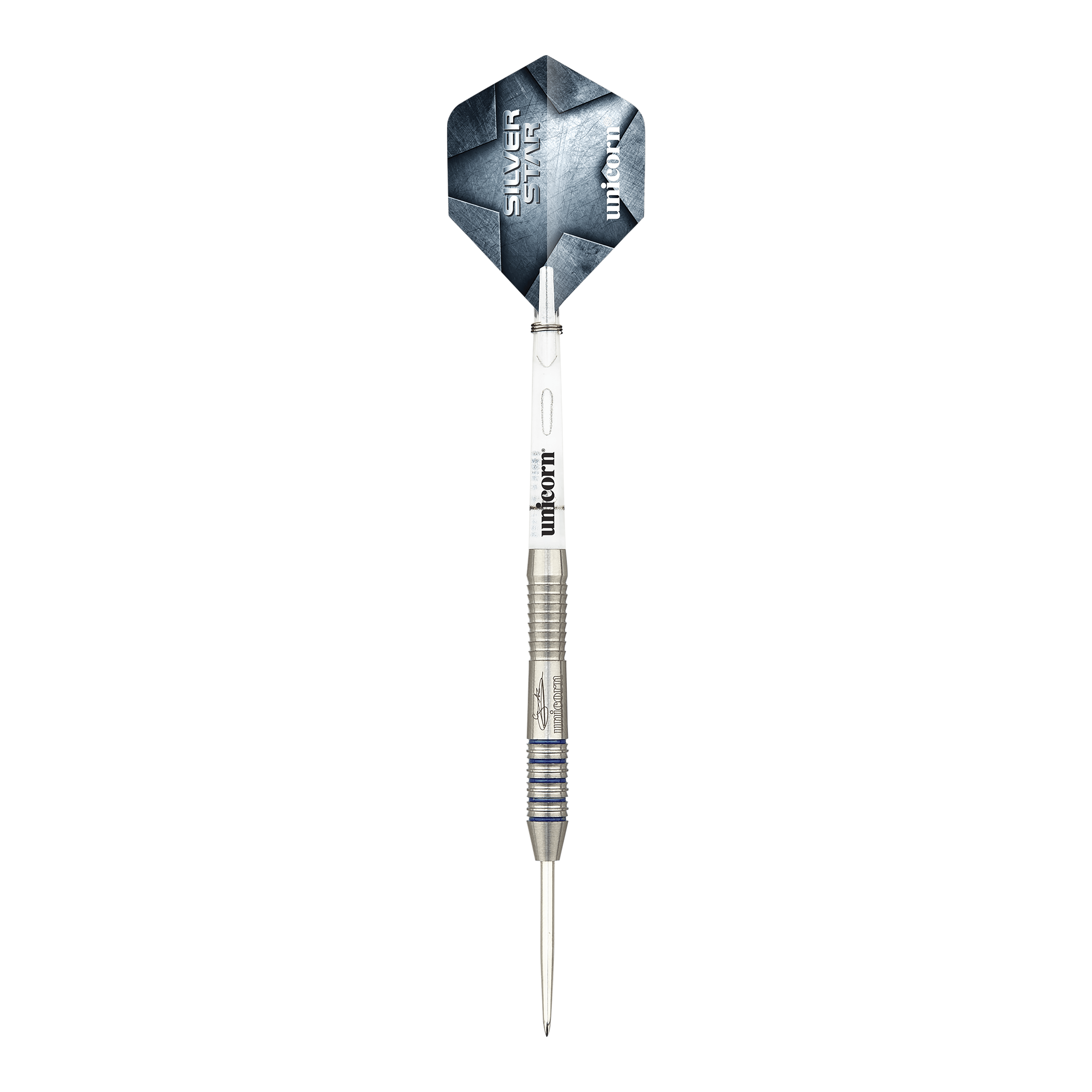 Das Bild zeigt die Unicorn Silver Star Var.3 Gary Anderson Steeldarts. Die silberfarbenen Darts sind auf einer weißen Fläche angeordnet.