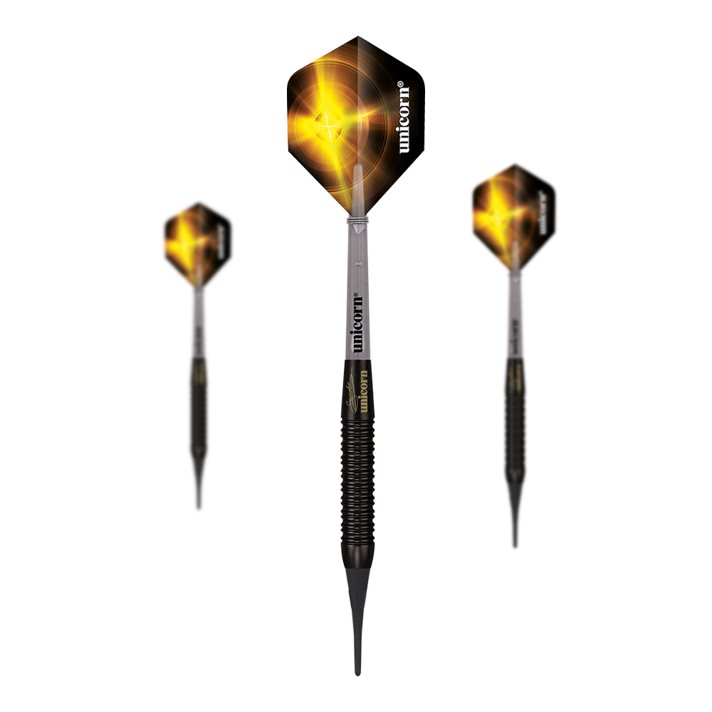 Unicorn Wereldkampioen Gary Anderson Zwarte Messing Zachte Darts - 19 g Das Bild zeigt drei Unicorn World Champion Gary Anderson Black Brass Softdarts mit einem Gewicht von 19 g. Die Pfeile haben schwarze Flights mit einem gelben, leuchtenden Design.