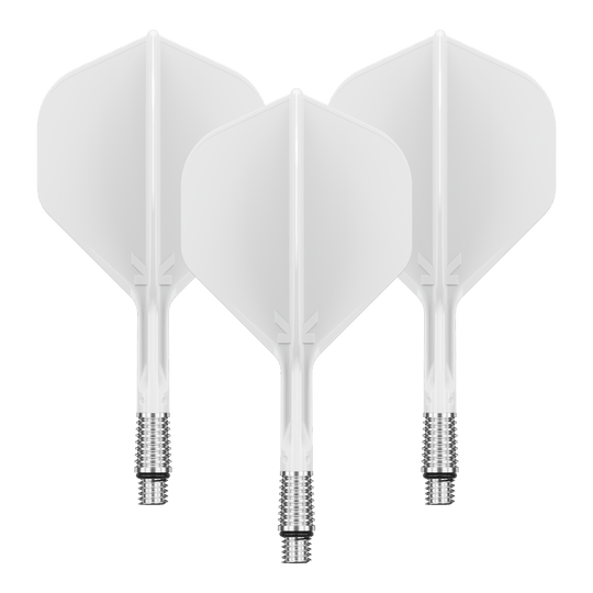 Abgebildet ist ein Set mit weißen Dart Flights. Die Flights haben eine geschätzte Länge von 26 mm.