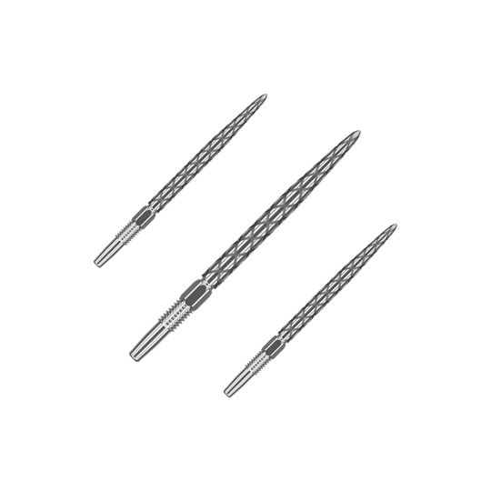 Target Swiss Diamond Pro Silver Points dartpunten Auf dem Bild sind drei silberne Dartspitzen mit einem rautenförmigen Muster zu sehen. Sie liegen parallel nebeneinander auf einem grünen Hintergrund.