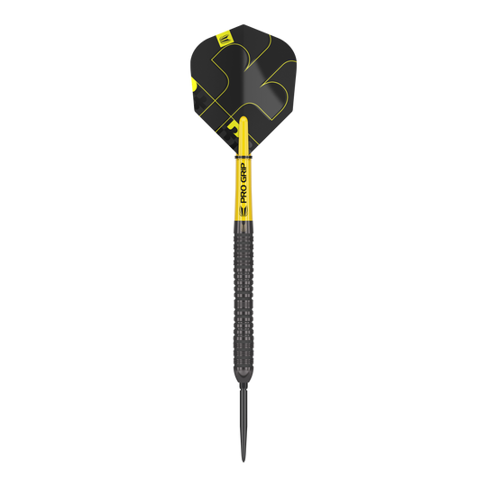 Target Bolide Void 04 Swiss Point stalen darts Auf dem Bild ist ein Target Bolide Void 04 Swiss Point Steeldart zu sehen. Der Dart ist schwarz mit gelben Akzenten gestaltet und hat eine gezackte Griffstruktur.