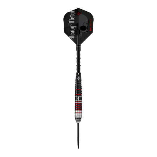 Das Bild zeigt einen "Harrows Ryan Searle Heavy Metal Series 2 Steeldart". Der Dartpfeil ist überwiegend schwarz mit silbernen und roten Akzenten sowie einem Totenkopf-Design auf dem Flight.