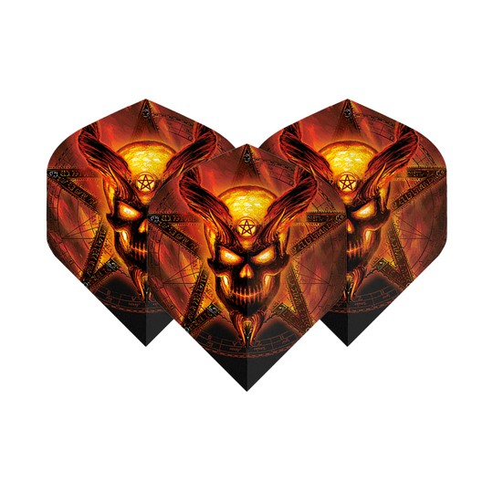 Alchemy Burning Temple No2 Standaardvluchten Die Abbildung zeigt drei Dart-Flights mit einem brennenden, dämonischen Totenkopf-Design vor einem Pentagramm. Die Farben sind hauptsächlich feuriges Rot und Gelb, was dem Produkt ein auffälliges und dramatisches Aussehen verleiht.
