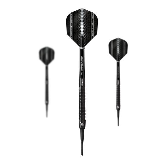 Harrows Supergrip Black Edition zachte darts Das Bild zeigt drei Harrows Supergrip Black-Edition Softdarts in schwarzem Design. Die Darts haben schlanke Griffe und moderne Flights mit weißen Akzenten.