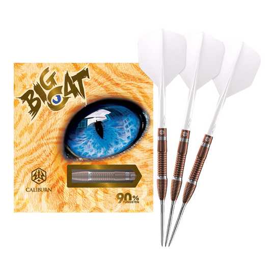 Caliburn Big Cats Lion stalen dartpijlen Das Bild zeigt ein vollständiges Set Caliburn Big Cats Lion Steeldarts. Die Darts sind in voller Länge sichtbar.