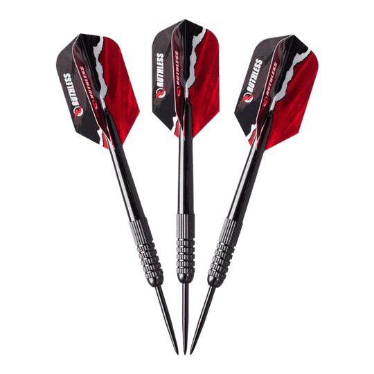 Ruthless Mini Desktop Dartbordset Das Bild zeigt drei Darts aus dem Ruthless Mini Desktop Dartboard Set. Die Darts haben schwarze Spitzen und auffällige schwarz-rote Flights.