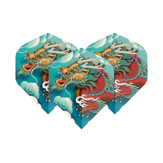 Pentathlon Vluchten Draak Das Bild zeigt drei Dart-Flights mit einem bunten Drachenmotiv vor einem blauen Himmel mit Wolken. Es handelt sich um das Produkt "Pentathlon Dragon 5 Standard Flights".