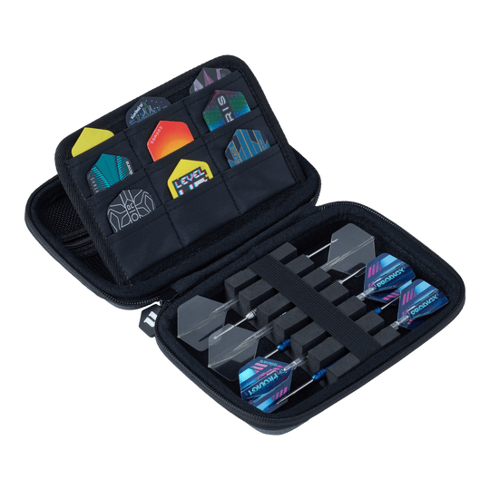 Unicorn Vanguard Medium Dartcase - Grijs Das Bild zeigt das Unicorn Vanguard Medium Dartcase in der Farbe Grau. Diese Tasche ist robust und eignet sich für Dartspieler.