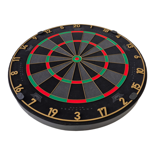 Bulls NL Advantage Black Edition stalen dartbord Dieses Foto stellt das BullsNL Advantage Black Edition Steeldartboard dar. Es ist ein weiteres Bild dieses Dartboards.
