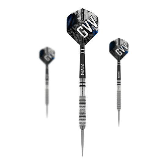 Das Bild zeigt drei Steeldarts des Modells "Red Dragon Gian Van Veen Tour Edition - 22g". Die Darts haben silberne Spitzen und Griffe mit schwarz-blauen Flights, auf denen "GVV" steht.