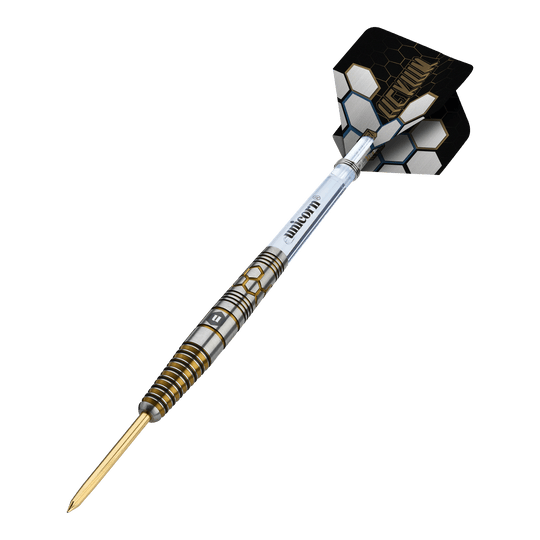 Unicorn Hexium Style 03 Goud & Zwart Steeldarts Unicorn Hexium Style 03 Gold & Black Steeldarts sind auf diesem Bild zu sehen. Das Design kombiniert schwarze und goldene Elemente auf den Steeldarts.