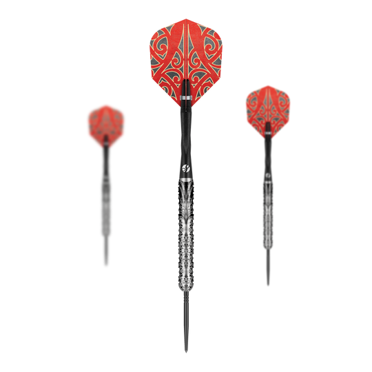 Shot Warrior Taiaha Turbo Point Steeldarts Das Produktfoto zeigt mehrere Shot Warrior Taiaha TurboPoints Steeldarts. Die Darts sind detailliert gestaltet.