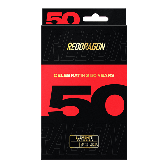 Red Dragon 50 Jaar Collectie Element 6 C Stalen Darts - 25g Red Dragon 50 Year Collection Element 6 C Steeldarts mit 25g Gewicht. Das Bild zeigt die Darts aus der limitierten 50 Jahre Kollektion.