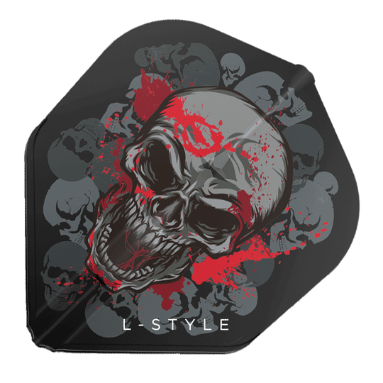 Das Bild zeigt ein schwarzes Dart-Flight mit einem großen Totenkopf und roten Farbspritzern als Hauptmotiv. Im Hintergrund sind mehrere kleinere Totenköpfe und unten steht der Text „L-STYLE“.