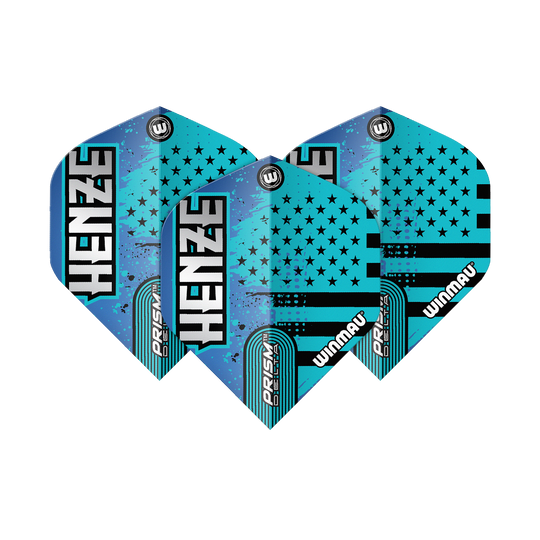 Das Bild zeigt drei Winmau Prism Delta Rick Henze Standard Flights für Darts. Die Flights sind in Blau- und Schwarztönen gestaltet und mit dem Namen "Henze" sowie Sternenmotiven bedruckt.