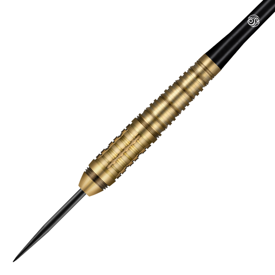 Shot Redline Mach 1 stalen darts Das Bild zeigt einen Steeldart der Marke Shot Redline Mach 1. Der Dart hat eine goldene, geriffelte Oberfläche und eine schwarze Spitze.