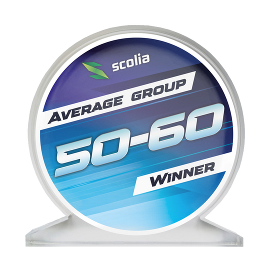 Scolia Acrylglas Trofee - Winnaar Acrylglaspokal mit der Aufschrift 'Average 50-60' ist zu sehen. Das Design zeigt eine klare, rechteckige Trophäe.