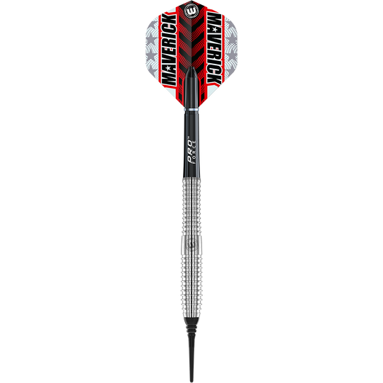 2465_Winmau_Maverick_Softdarts_1 Das Bild zeigt einen Winmau Maverick Softdart mit einem Gewicht von 20 Gramm. Der Dart hat ein silbernes, geriffeltes Griffstück und eine schwarz-rote Flight mit der Aufschrift "MAVERICK".