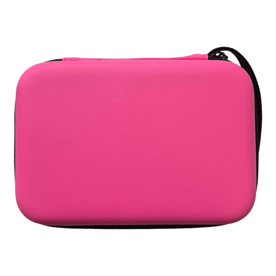 McDart System-4 dartkoffer Das Bild zeigt eine pinke Darttasche. Es handelt sich um das Modell DC05 von McDart.