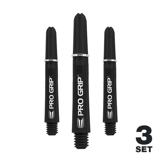 Target Pro Grip Shafts - 3 sets - Zwart Das Bild zeigt drei schwarze Dart-Schäfte mit der Aufschrift "PRO GRIP". In der rechten unteren Ecke steht "3 SET".