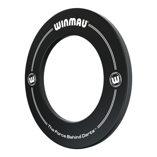 Winmau Dartboard Surround Dies ist ein schwarzer Dartboard-Surround der Marke Winmau. Auf dem Ring steht "The Force Behind Darts" sowie das Winmau-Logo.